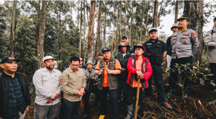 Jaga Kawasan Bandung Utara Dinas Kehutanan Gelar Penanaman Pohon Serentak