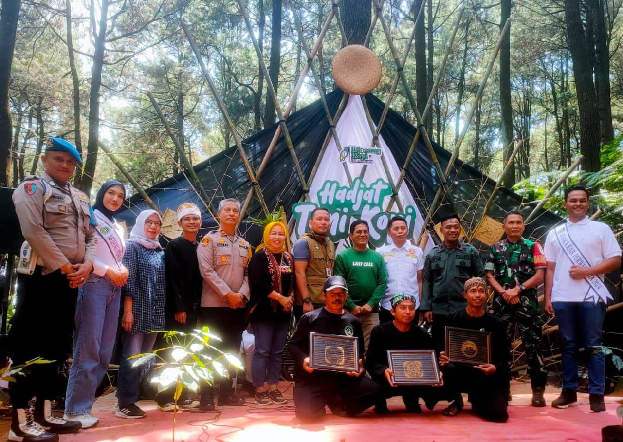 Perhutani Bersama Stakeholder Gelar Workshop Petani Milenial di Wisata Langlang Panyawangan