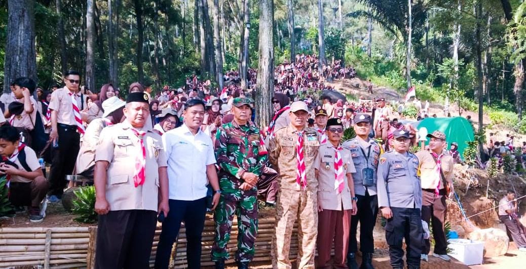 Perhutani Bersama Kwarran Peringati Hari Jadi Pramuka di Kawasan Hutan Bandung Utara