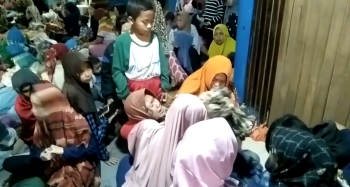 Situasi korban longsor di pengungsian