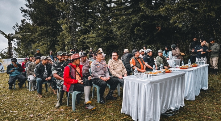 Akang Ewon Terima Kunjungan Kepala Dinas Kehutanan Provinsi Jawa Barat